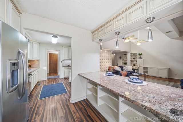 138 W M Street, Jenks, OK 74037