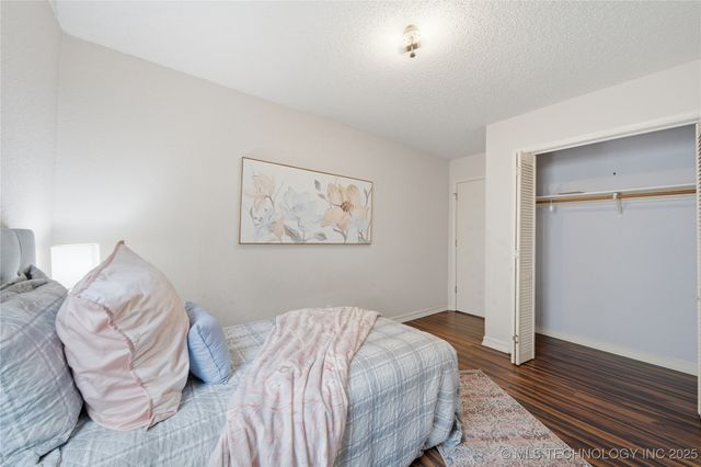 138 W M Street, Jenks, OK 74037