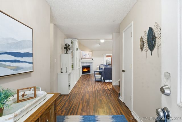 138 W M Street, Jenks, OK 74037