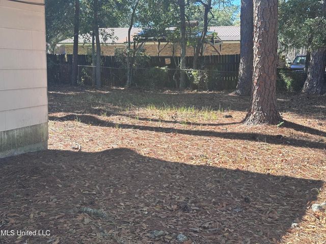 4003 Emerson Street, Pascagoula, MS 39581