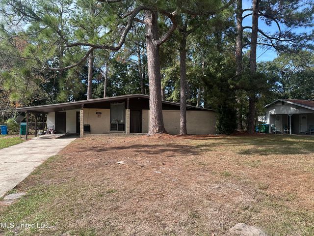 4003 Emerson Street, Pascagoula, MS 39581