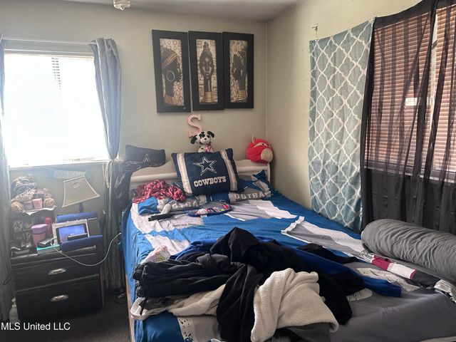 4003 Emerson Street, Pascagoula, MS 39581