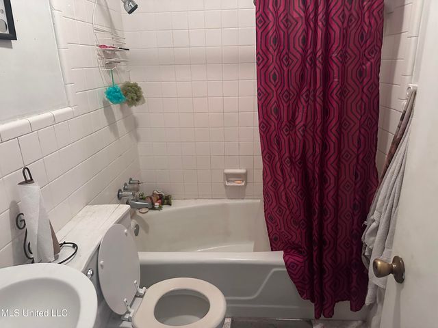 4003 Emerson Street, Pascagoula, MS 39581