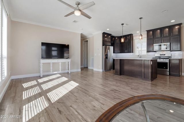 2727 E UNVERSITY Drive 106, Tempe, AZ 85281