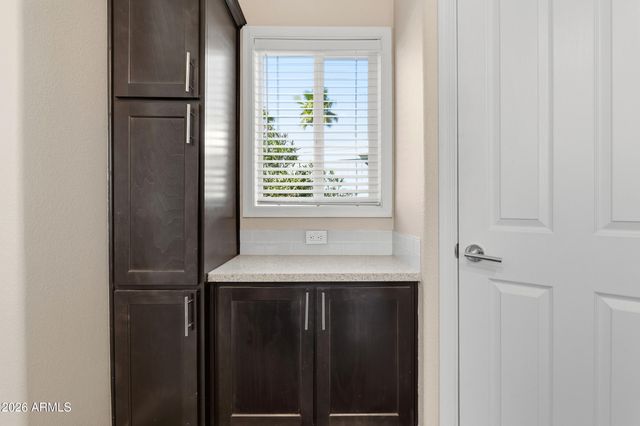 2727 E UNVERSITY Drive 106, Tempe, AZ 85281