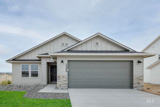 2080 Strike Eagle St, Mountain Home, ID 83647
