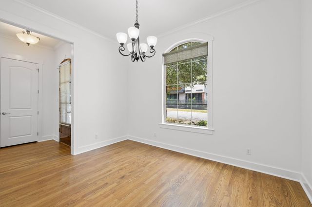 1607 Chelsea LN, Austin, TX 78704