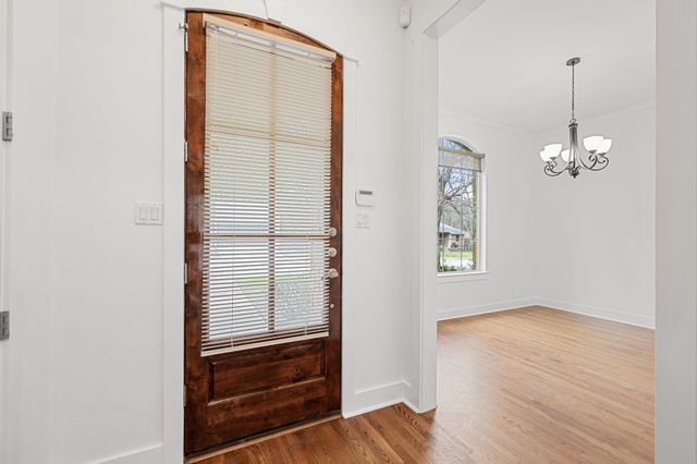 1607 Chelsea LN, Austin, TX 78704