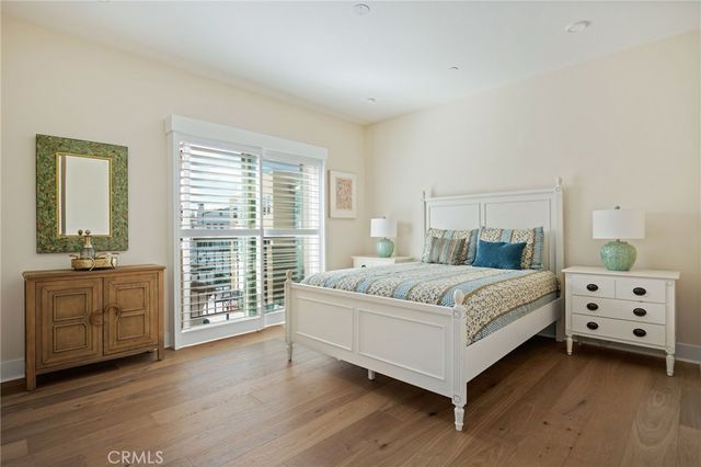 44 Coronado Street 202, Ventura, CA 93001
