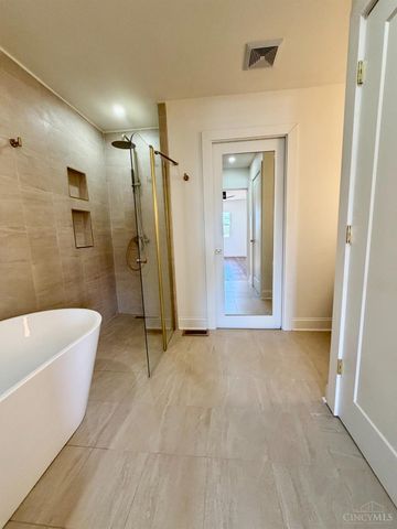 1038 Davis Road, Hamilton, OH 45013