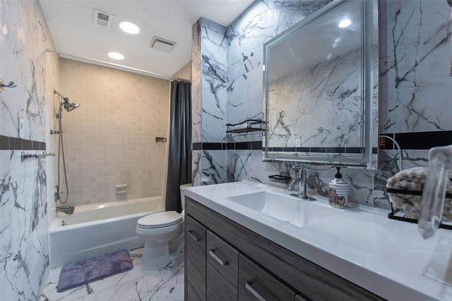 1450 Trace Drive, Houston, TX 77077