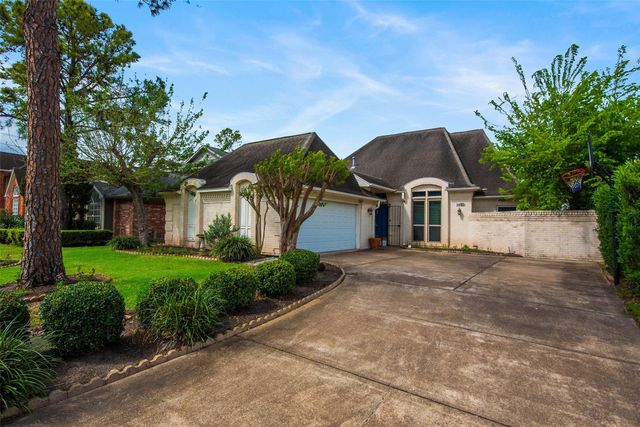 1450 Trace Drive, Houston, TX 77077