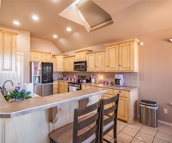 403 Oklahoma, Mcalester, OK 74501