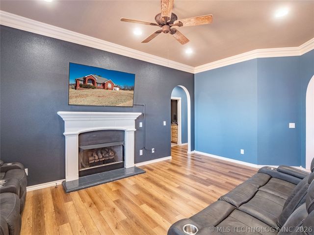 403 Oklahoma, Mcalester, OK 74501