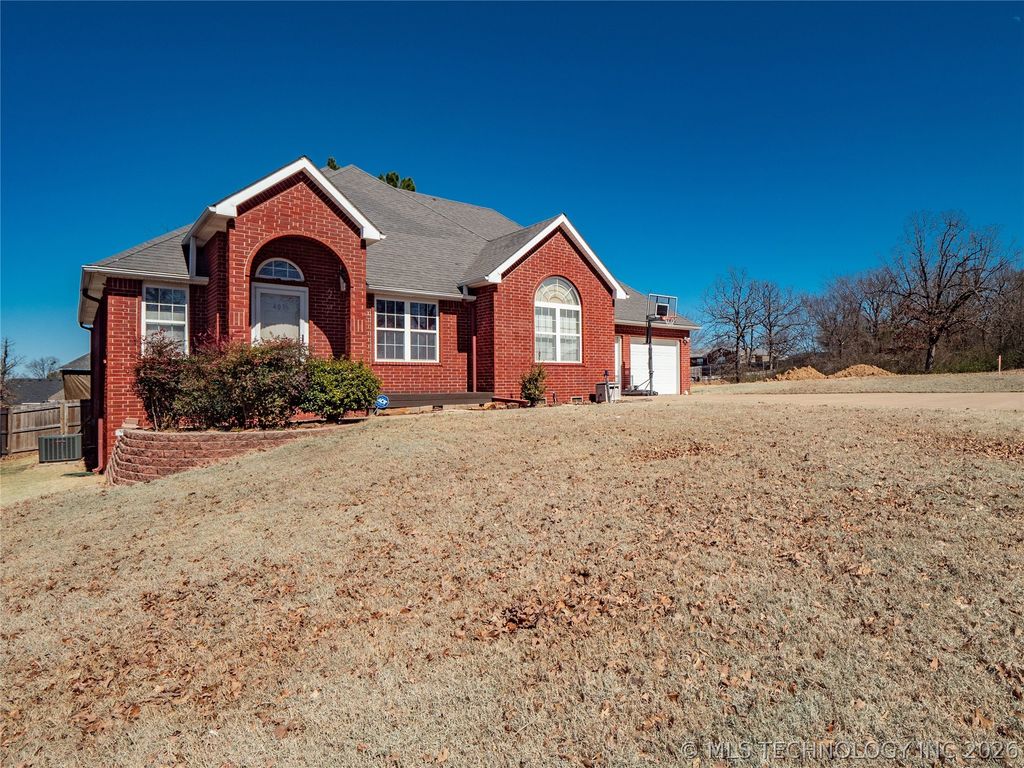 403 Oklahoma, Mcalester, OK 74501
