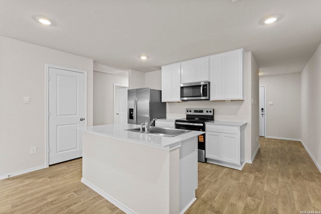 1022 Bold Run, Seguin, TX 78155