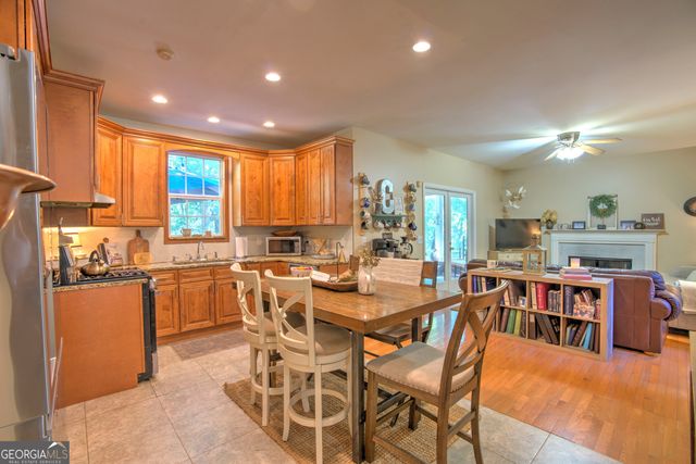 22 Oakfield Drive SE, Rome, GA 30161