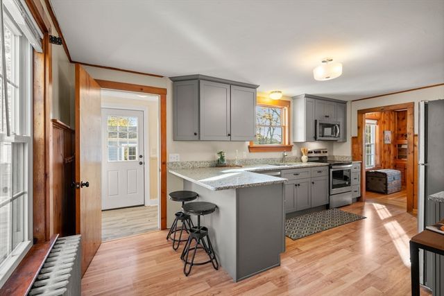 29 Broad Street, Plainville, MA 02762