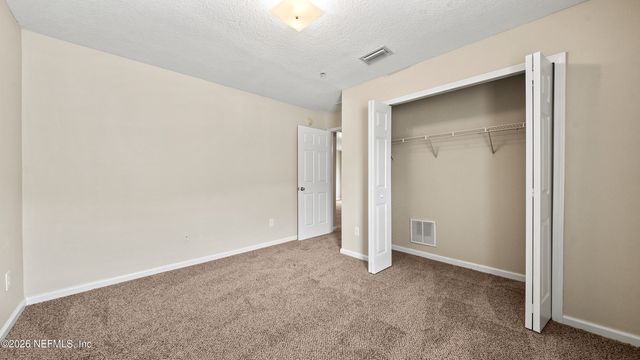 7064 DEER LODGE Circle 106, Jacksonville, FL 32256