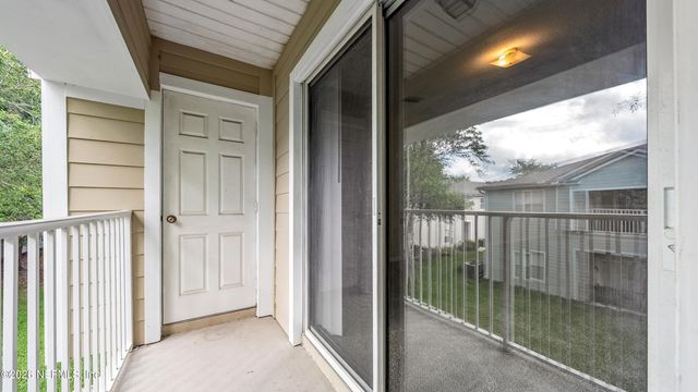 7064 DEER LODGE Circle 106, Jacksonville, FL 32256