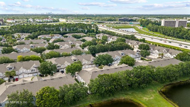 7064 DEER LODGE Circle 106, Jacksonville, FL 32256