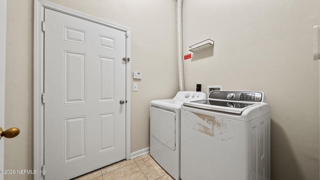 7064 DEER LODGE Circle 106, Jacksonville, FL 32256