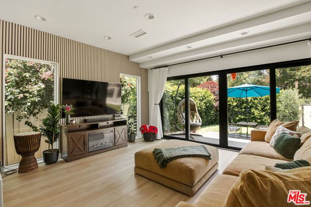 14146 Hortense Street, Sherman Oaks, CA 91423