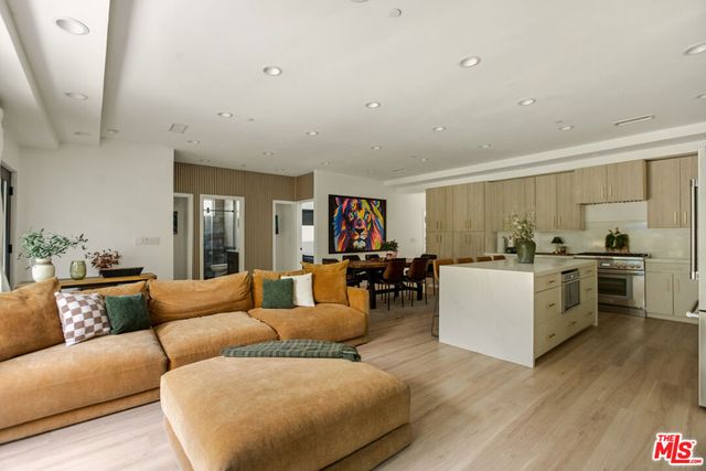 14146 Hortense Street, Sherman Oaks, CA 91423