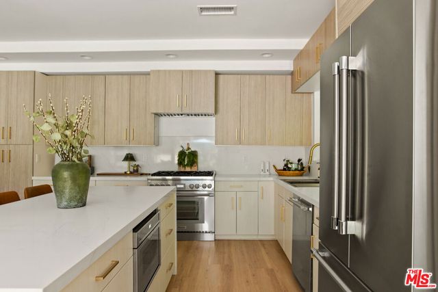 14146 Hortense Street, Sherman Oaks, CA 91423