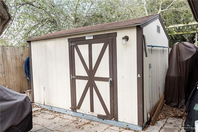 2405 Lazy Lake Drive, Harlingen, TX 78550