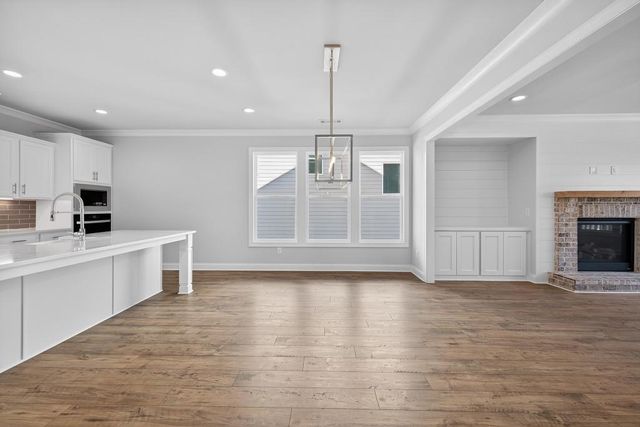 5550 Spring Street, Flowery Branch, GA 30542