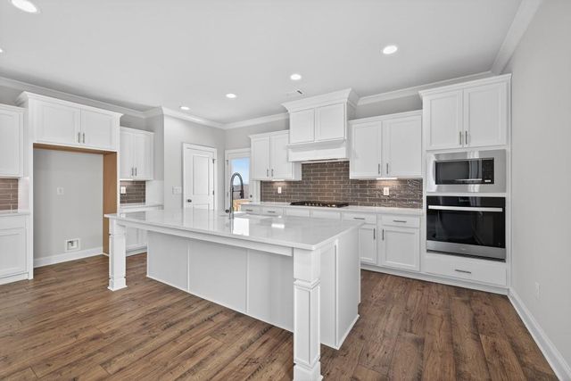 5550 Spring Street, Flowery Branch, GA 30542