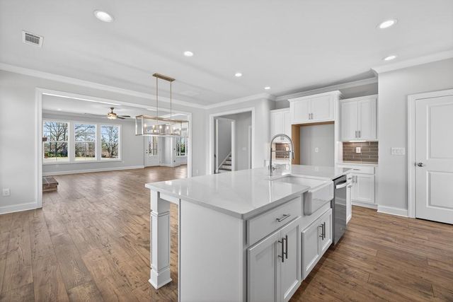 5550 Spring Street, Flowery Branch, GA 30542