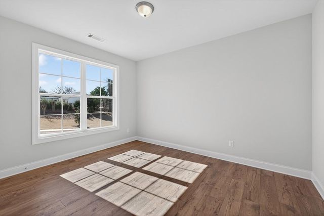 5550 Spring Street, Flowery Branch, GA 30542