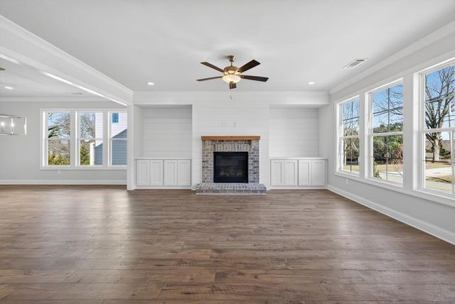 5550 Spring Street, Flowery Branch, GA 30542
