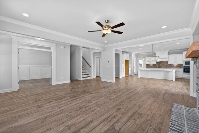 5550 Spring Street, Flowery Branch, GA 30542