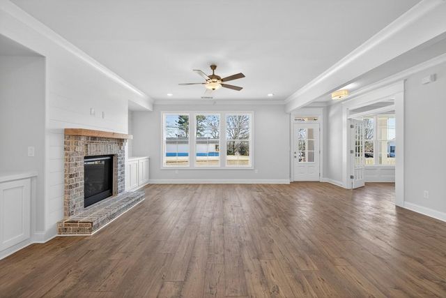 5550 Spring Street, Flowery Branch, GA 30542