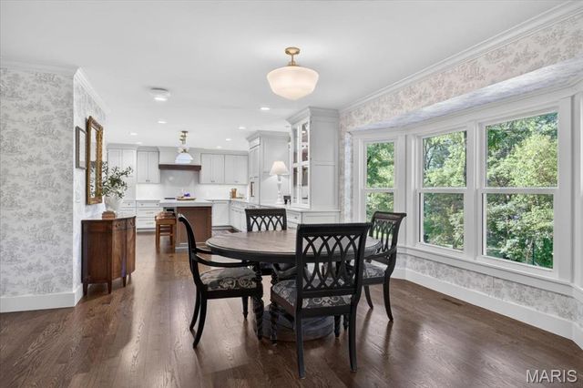 933 Baintree Lane, Ballwin, MO 63011