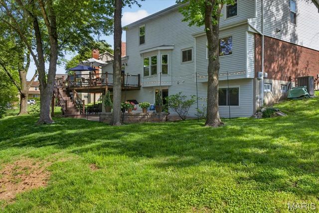 933 Baintree Lane, Ballwin, MO 63011