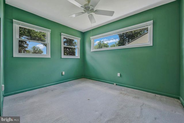 9410 SHERIDAN ST, Lanham, MD 20706