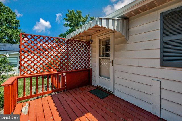 9410 SHERIDAN ST, Lanham, MD 20706