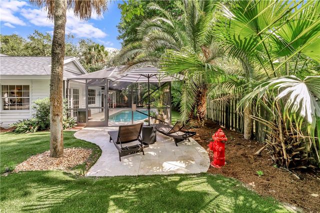 706 Turtle Cove Lane, Vero Beach, FL 32963