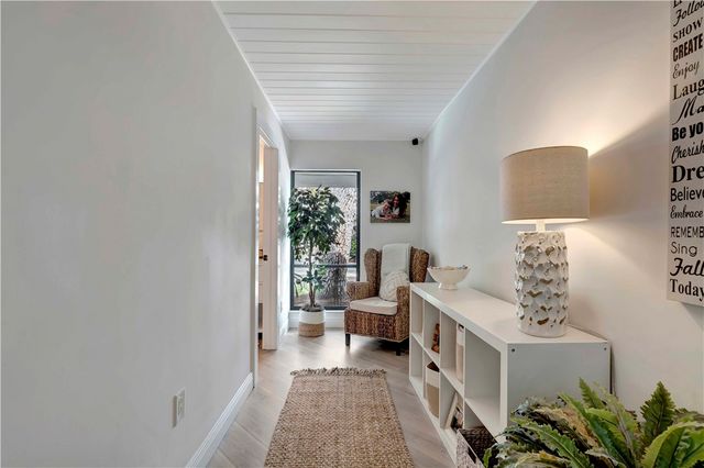 706 Turtle Cove Lane, Vero Beach, FL 32963