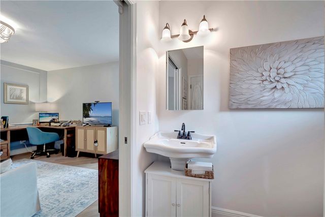 706 Turtle Cove Lane, Vero Beach, FL 32963