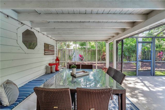 706 Turtle Cove Lane, Vero Beach, FL 32963