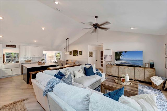 706 Turtle Cove Lane, Vero Beach, FL 32963