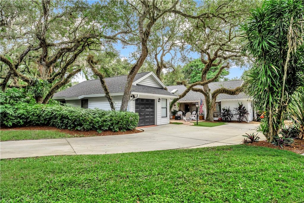 706 Turtle Cove Lane, Vero Beach, FL 32963