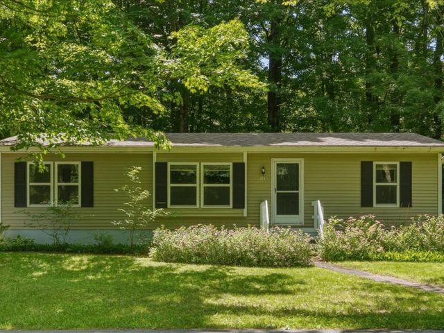135 Williston Woods Road, Williston, VT 05495
