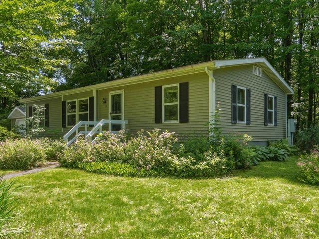 135 Williston Woods Road, Williston, VT 05495