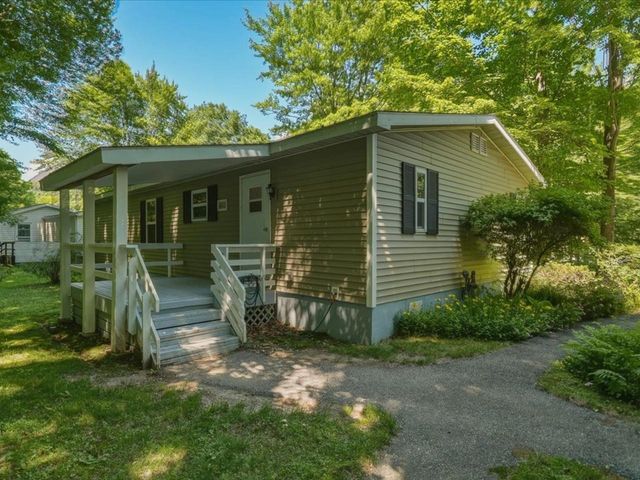 135 Williston Woods Road, Williston, VT 05495